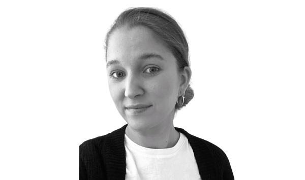 Veera Kontinen, kiinteistösihteeri